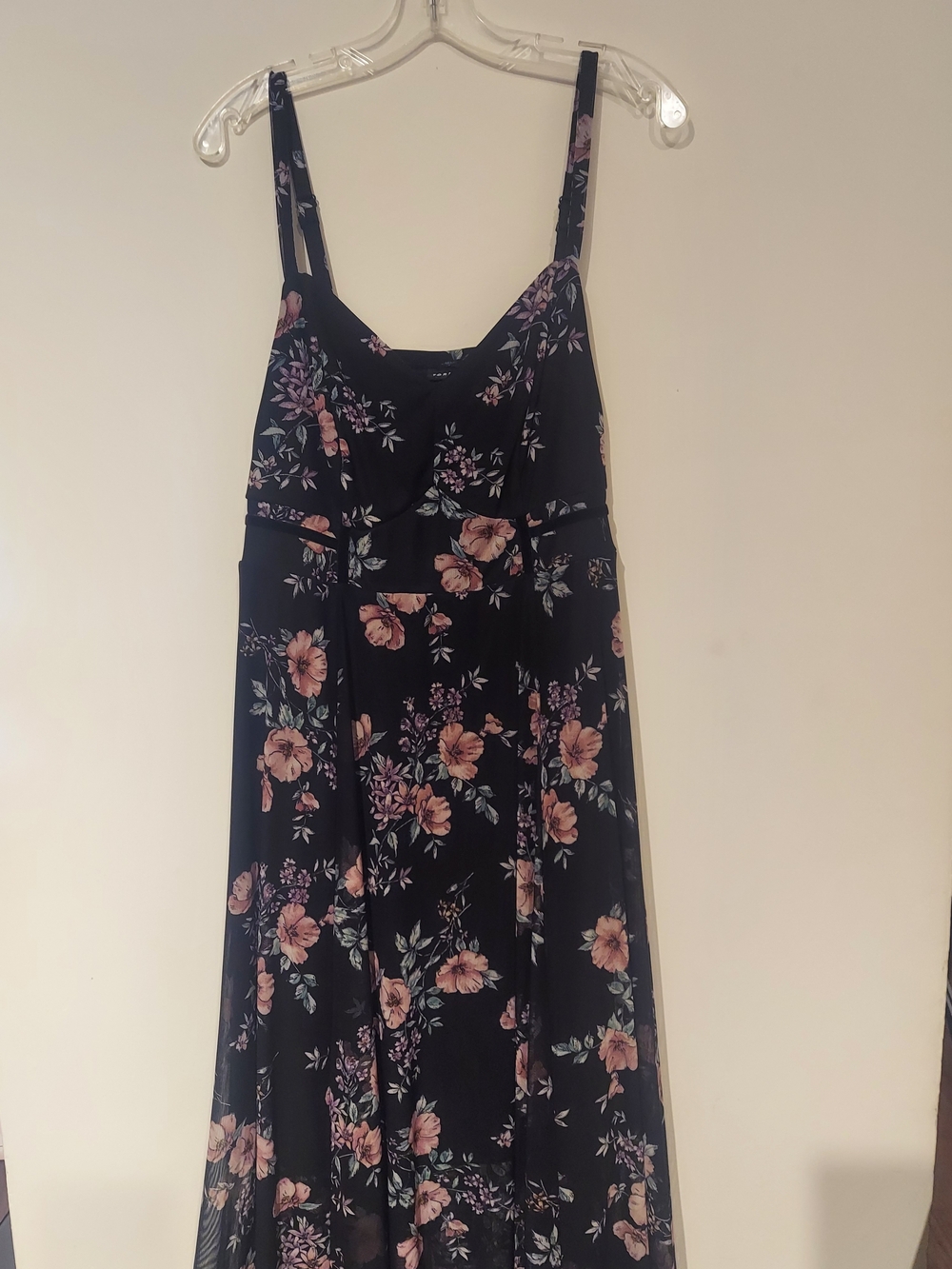 Torrid Black Floral Dress with Subtle Leaf Accents